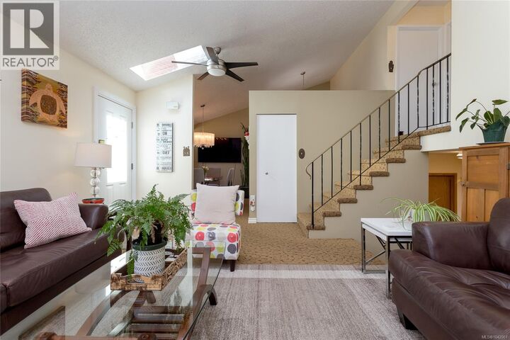 Property Photo: 7840 Fairmeadow Place BC V8M 1K8