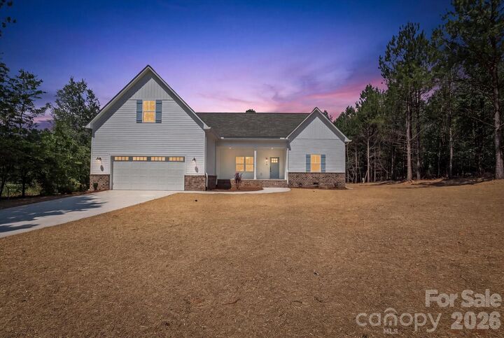 Property Photo:  214 Lockhard Circle  NC 28166 