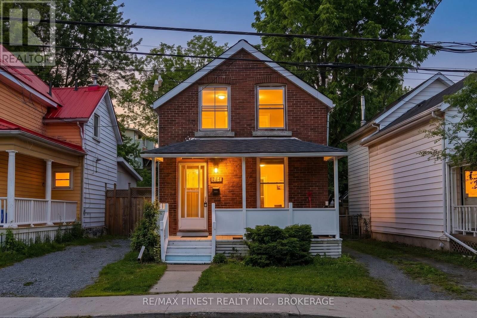 Property Photo: 445 Albert Street ON K7L 3W4