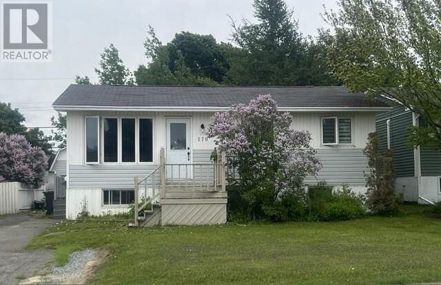 Property Photo: 170 Byrd Avenue NL A1V 2B5