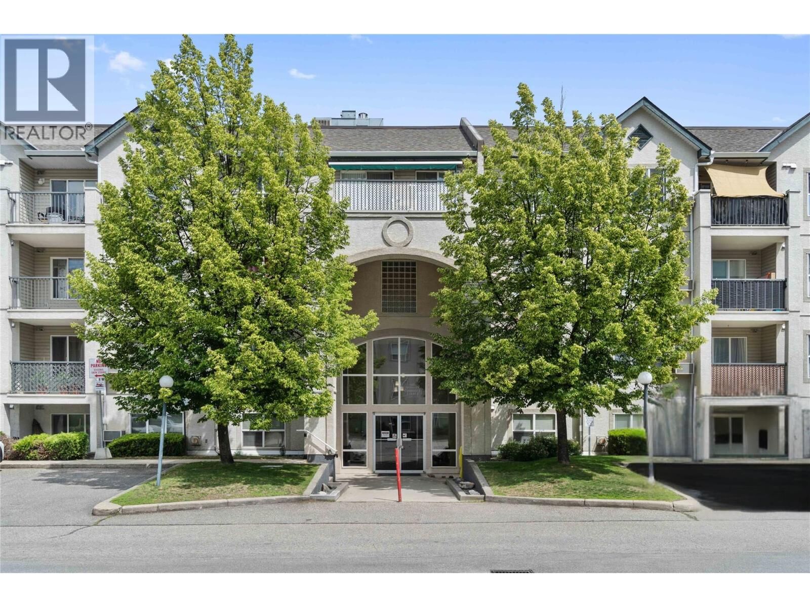 Property Photo: 640 3 Street Southwest 406 BC V1E 2R3