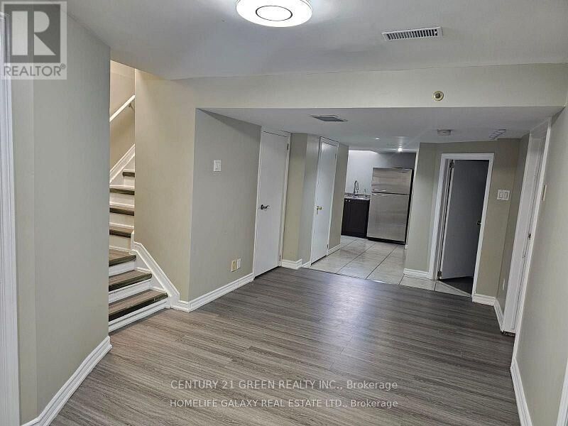 Property Photo: 4044 Colonial Drive Basement ON L5L 4K2