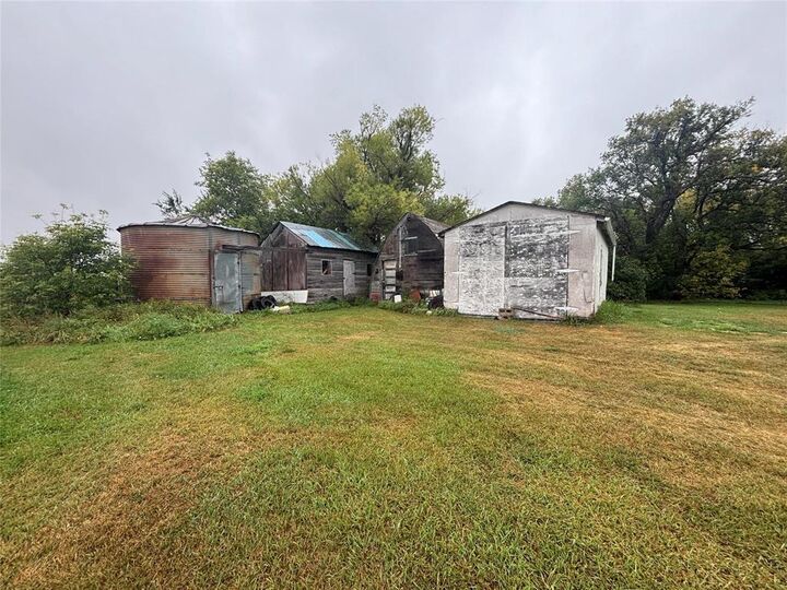 Property Photo: 227 Weir (Holmfield) Street MB R0K 1A0