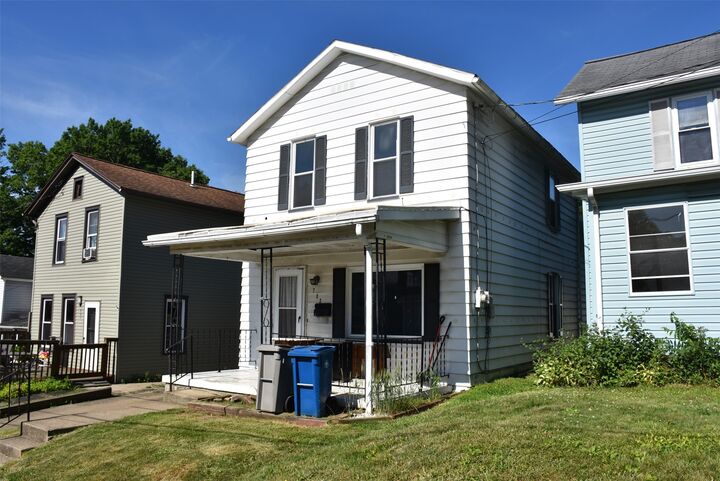Property Photo:  702 N Grant Street  PA 16335 