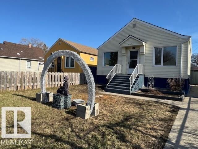 Property Photo: 9221 110 Avenue NW AB T5H 1H2