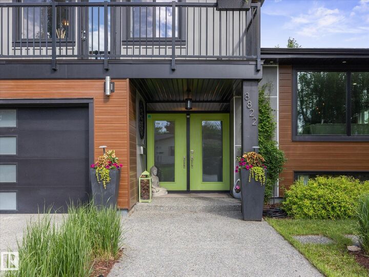 Property Photo:  8822 161 Street NW  AB T5R 2L2 