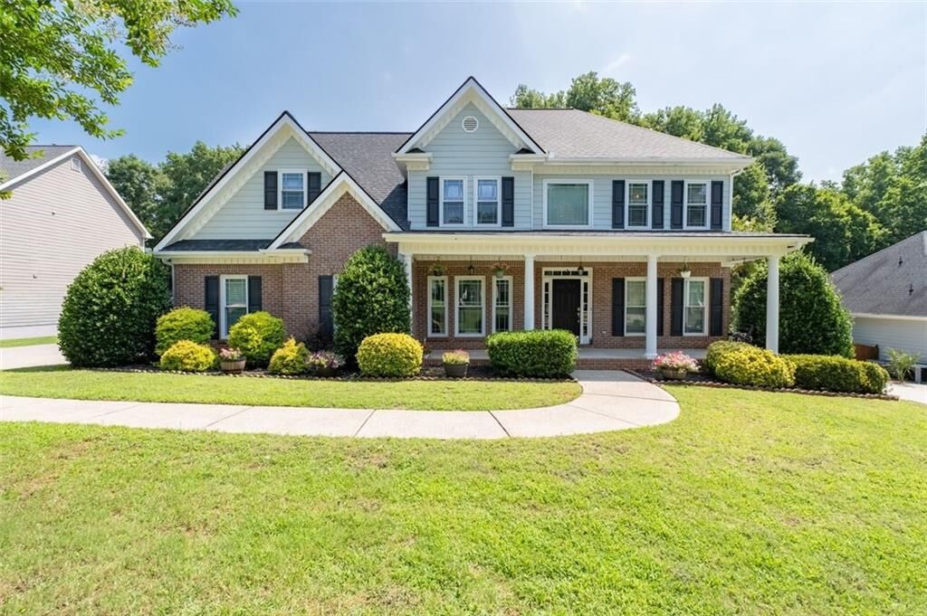 Property Photo: 1169 Vintage Way GA 30548