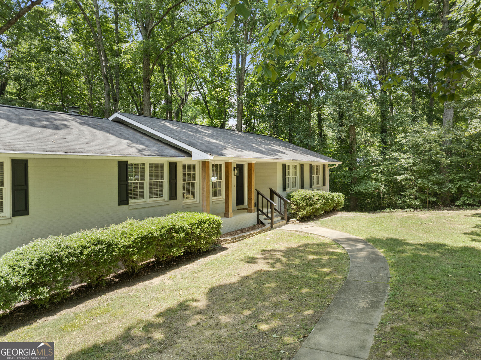 Property Photo: 7 Thrushwood Road NE GA 30161