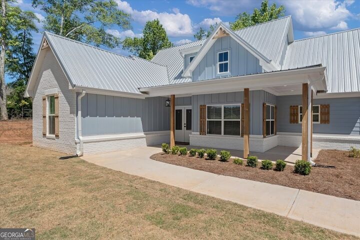 Property Photo: 1488 Morgan Road GA 30110