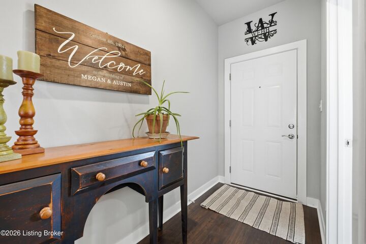 Property Photo:  8816 Sanctuary Ln  KY 40291 