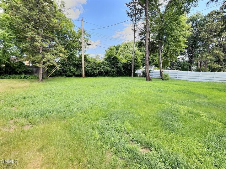 Property Photo: 1023 Mandan Street ND 58501