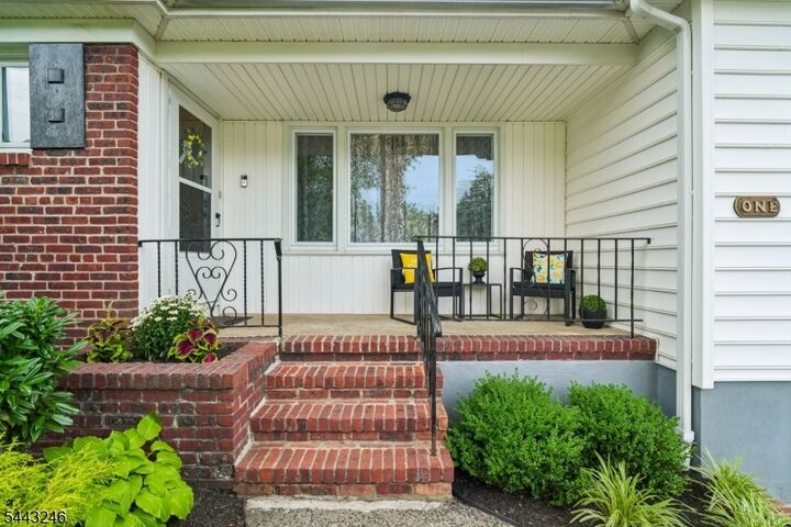 Property Photo: 1 Archbridge Ln NJ 07081