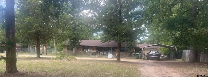 Property Photo:  976 E Water Tower Rd  TX 75755 