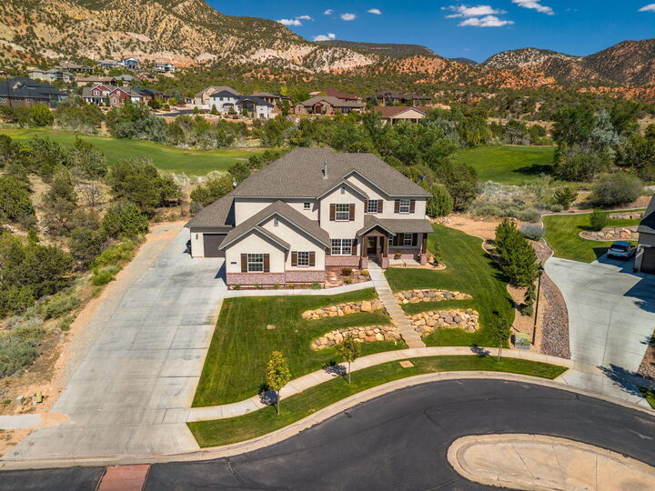 Property Photo: 1254 N Ridgeway Dr UT 84721