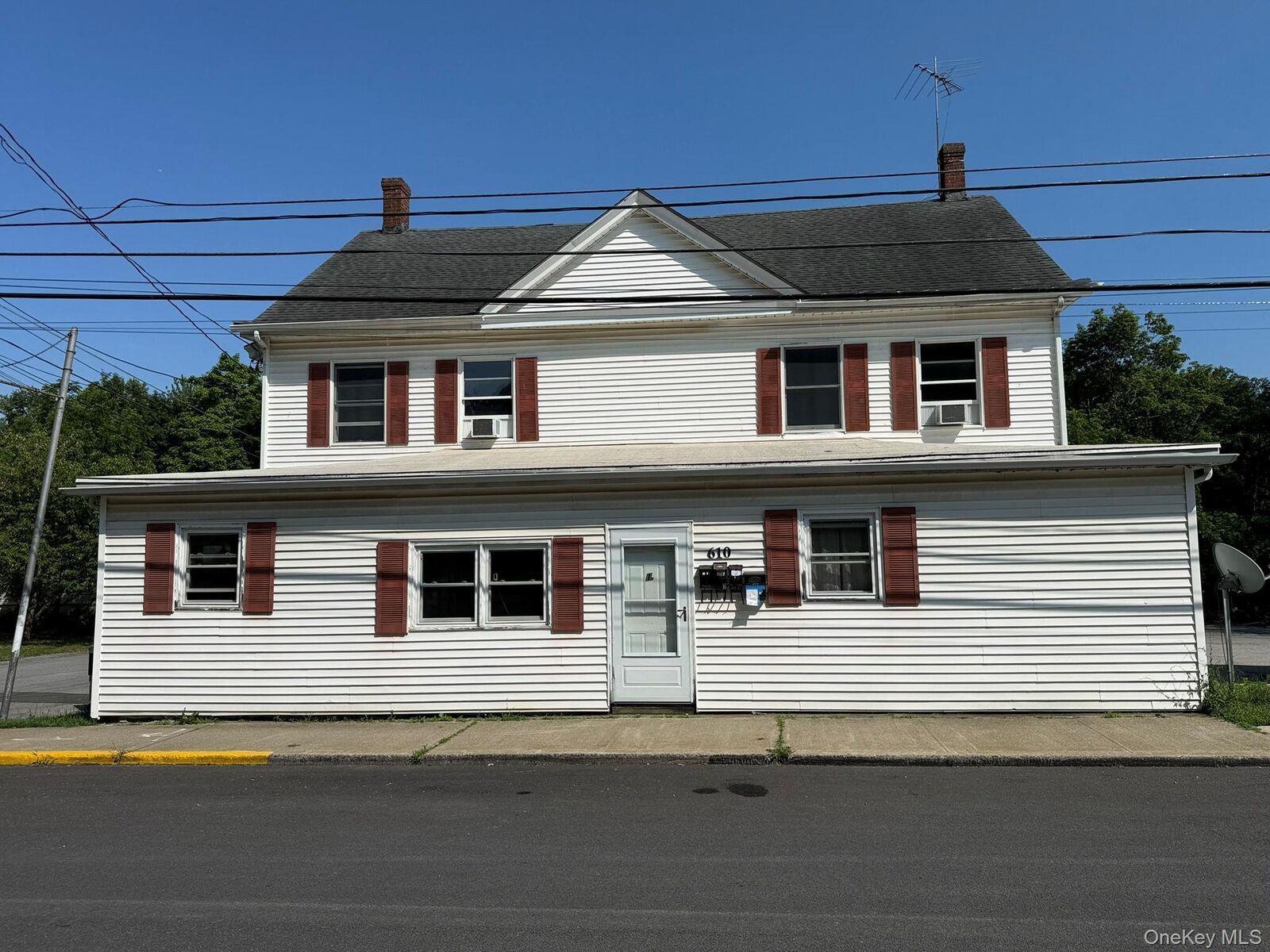 Property Photo:  610 Tower Avenue  NY 12543 