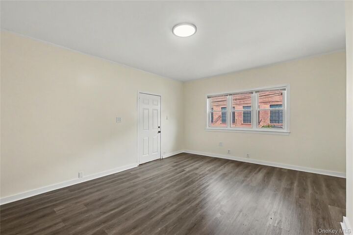 Property Photo:  52 Claremont Place 1  NY 10553 