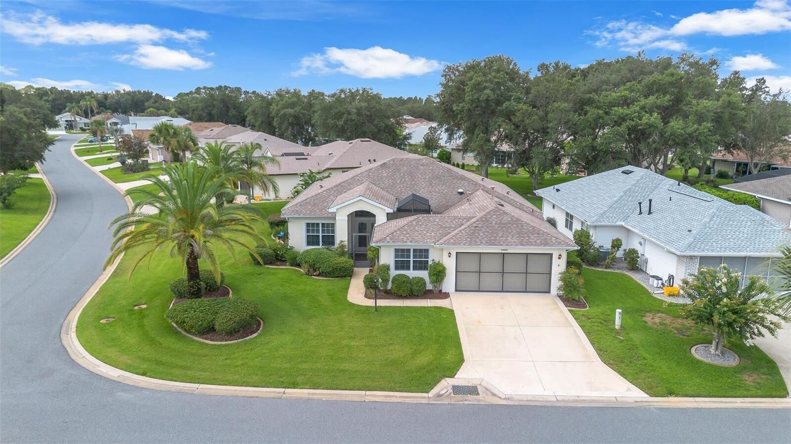 Property Photo: 5524 Sir Churchill Drive FL 34748
