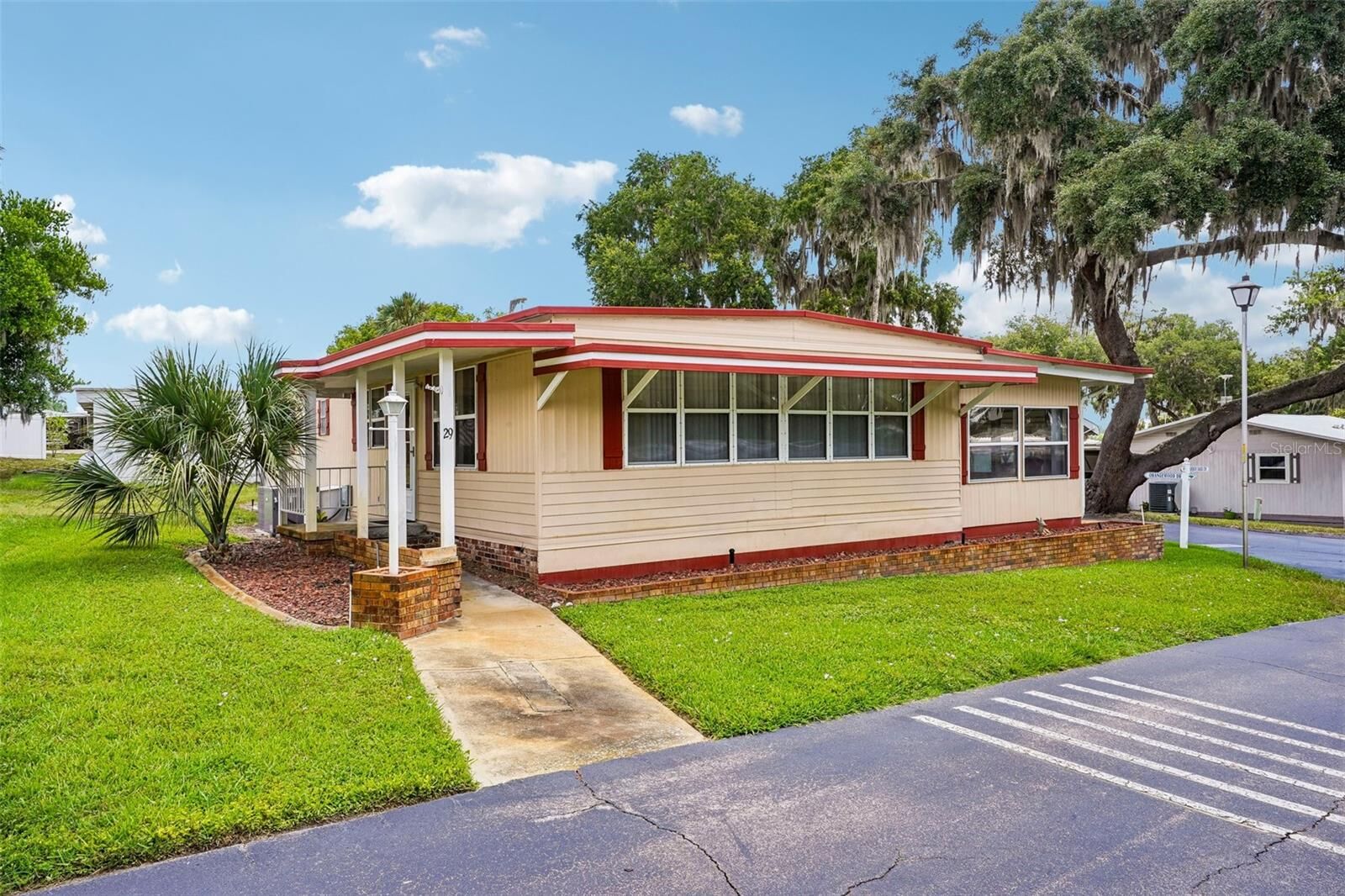 Property Photo: 29 Harbor Oaks Drive FL 34731