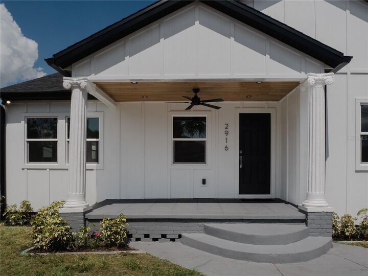 Property Photo: 2916 N 21st Street FL 33605