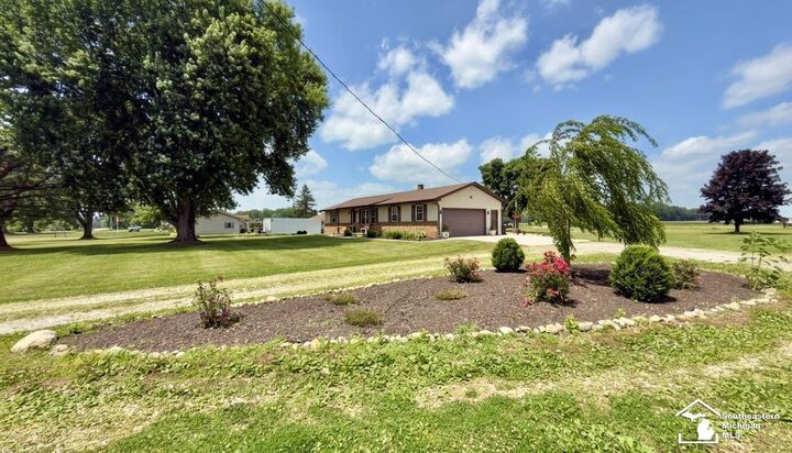 Property Photo: 1860 W Rauch Road MI 48182