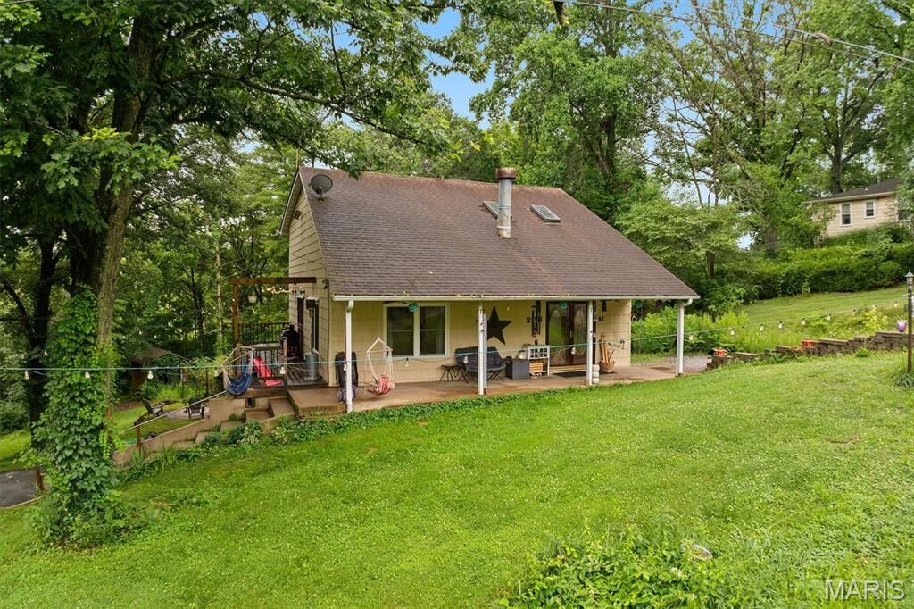 Property Photo: 206 Pamela Drive IL 62223
