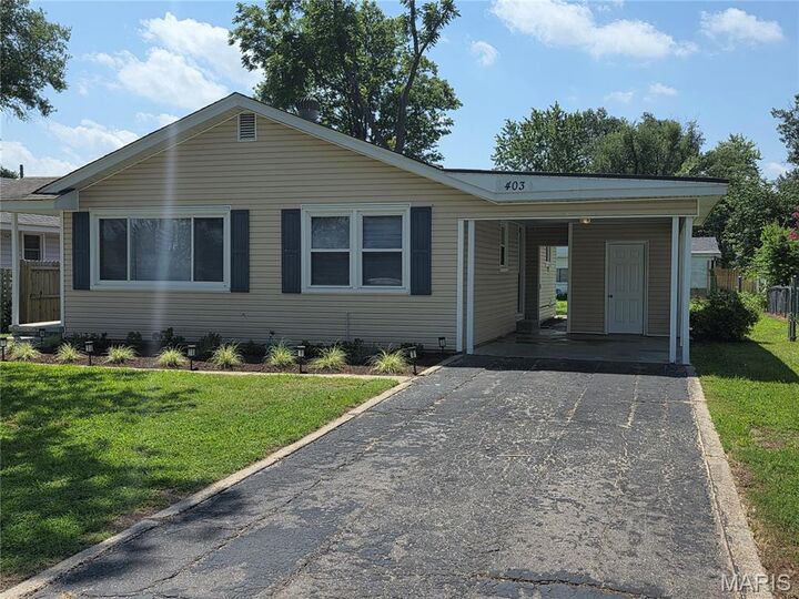 Property Photo:  403 Virginia Street  MO 63801 