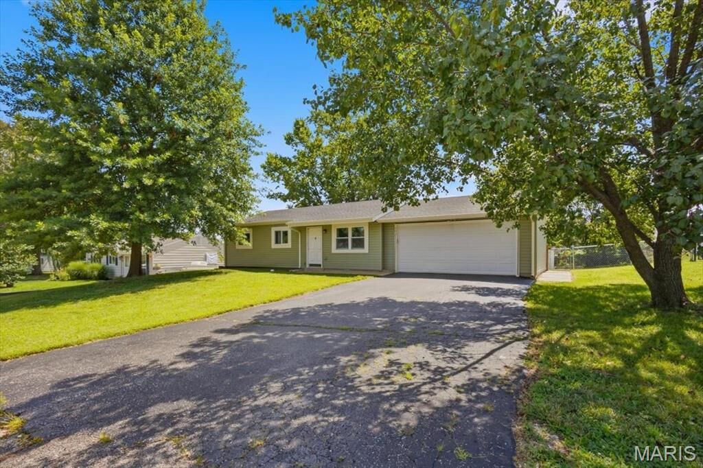 Property Photo: 502 Hill Drive MO 63025