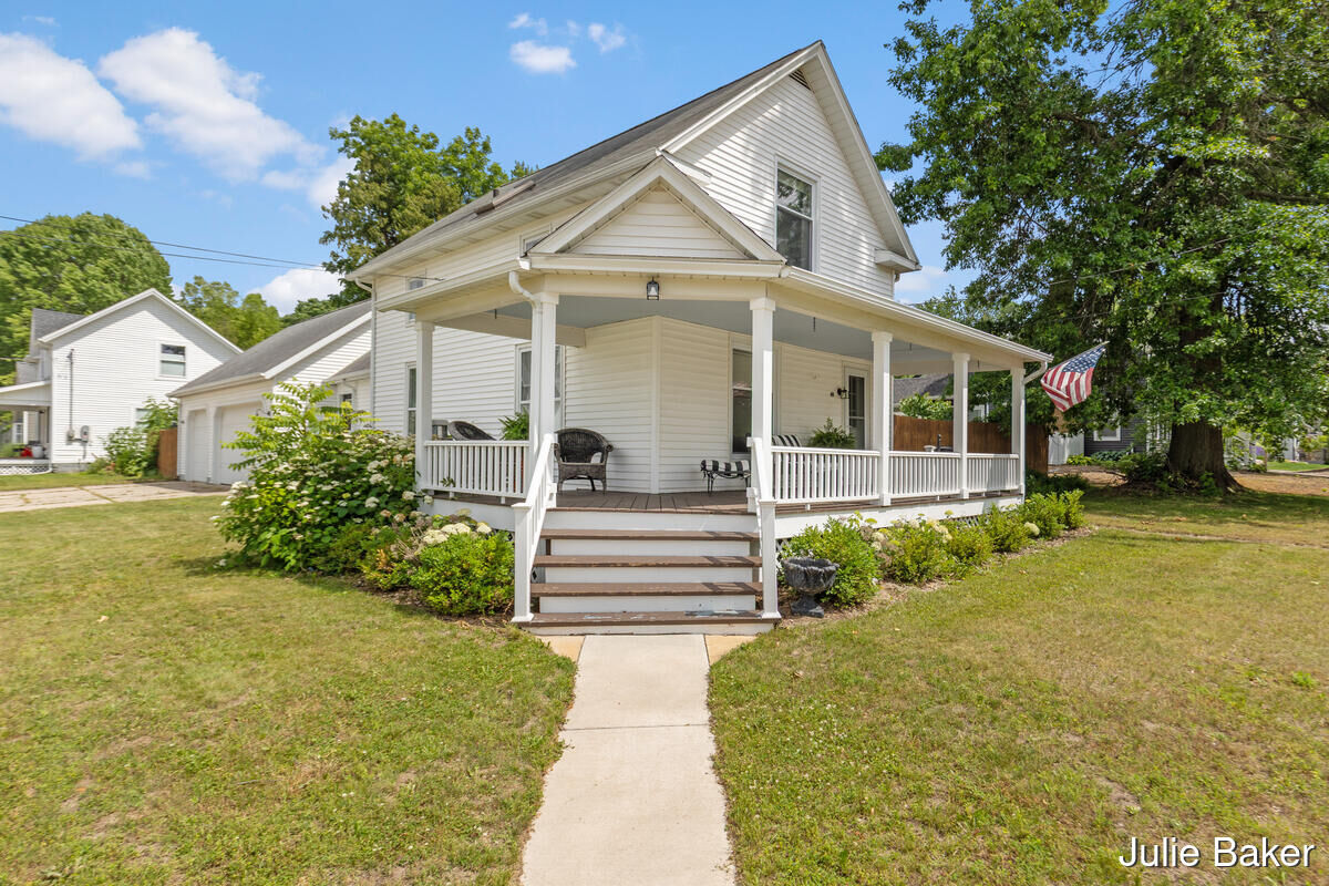 Property Photo: 40 S Monroe Street NE MI 49341