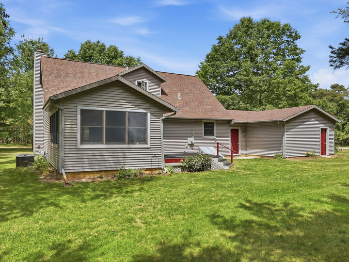 Property Photo: 10037 Peppermill Lane MI 49346