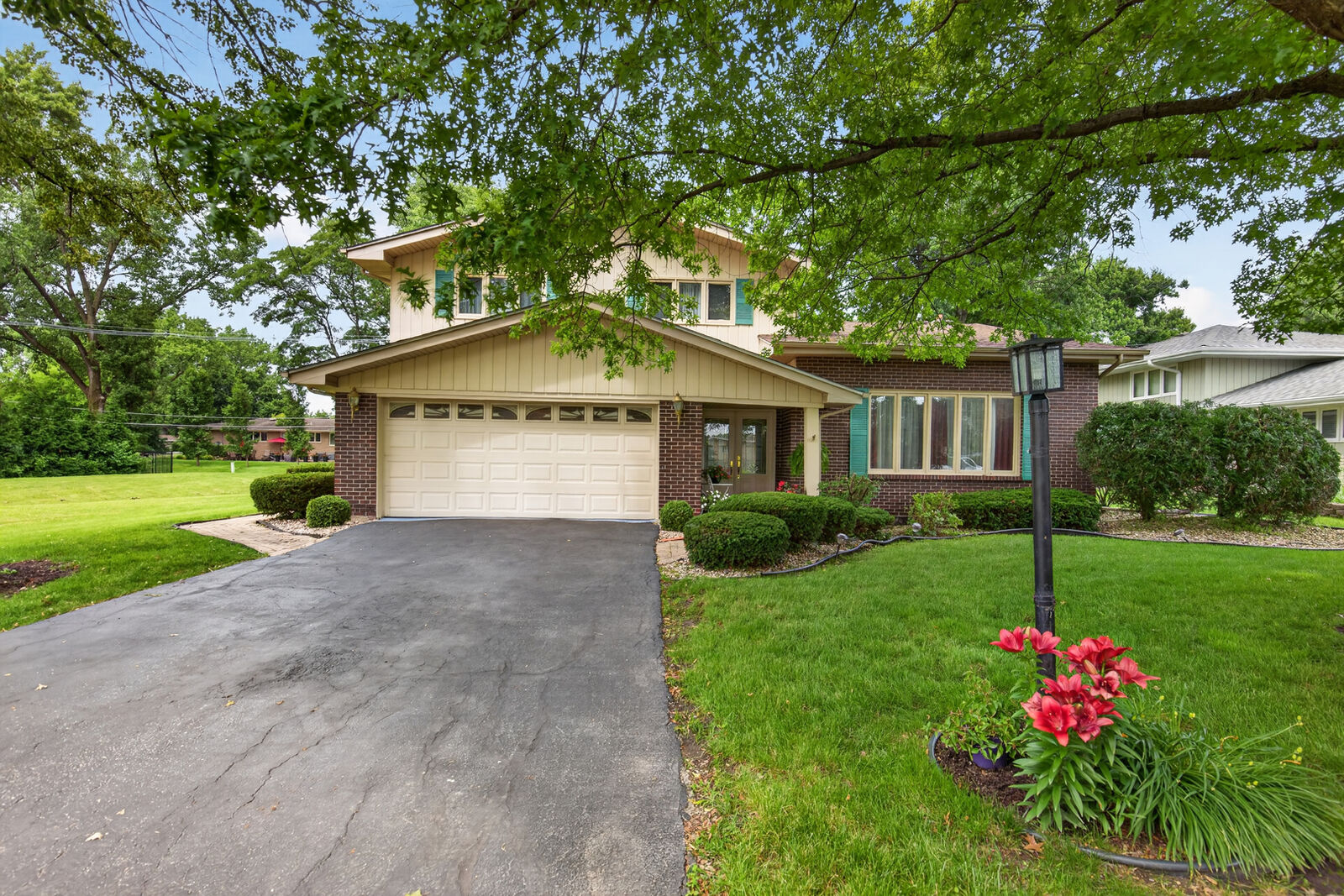 Property Photo:  13030 S Cypress Lane  IL 60463 
