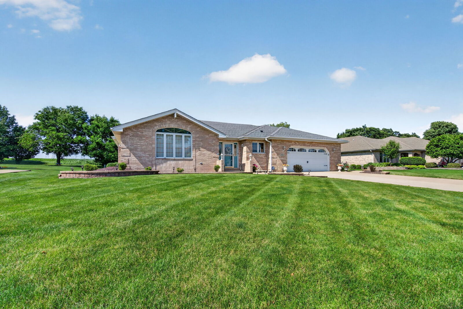 Property Photo:  12902 W Beaver Lake Drive  IL 60491 