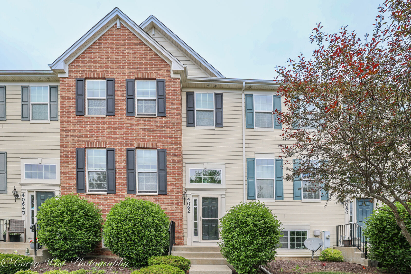Property Photo: 4062 Pompton Avenue IL 60124