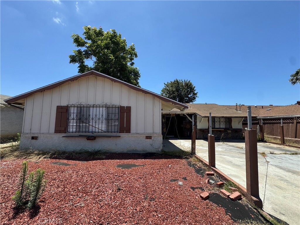 Property Photo:  7265 Skyline Drive  CA 92114 