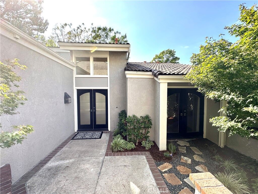 Property Photo:  11 Rocky  CA 92612 