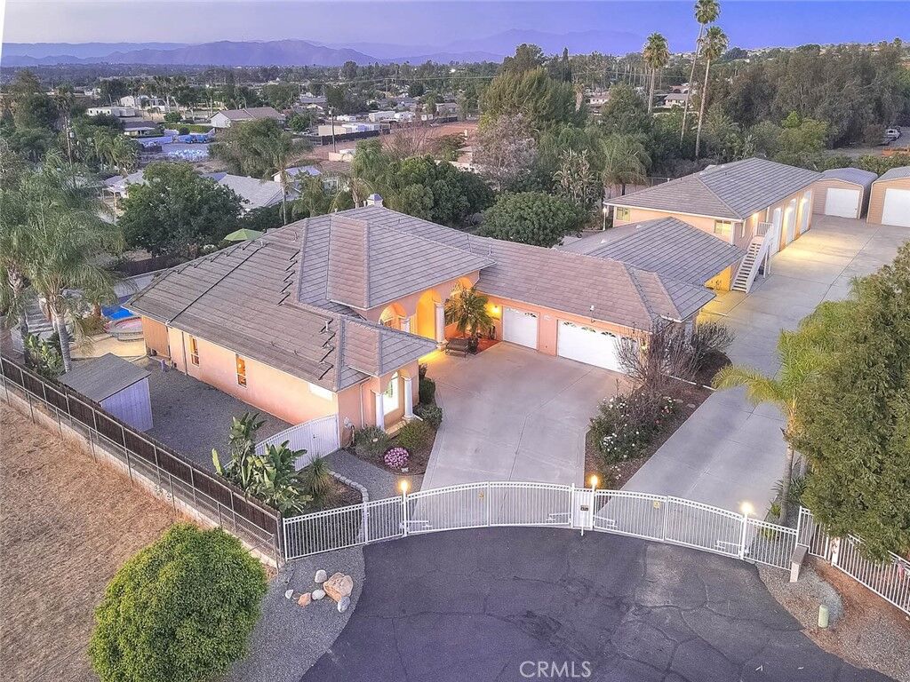 Property Photo: 17292 Bali CA 92504