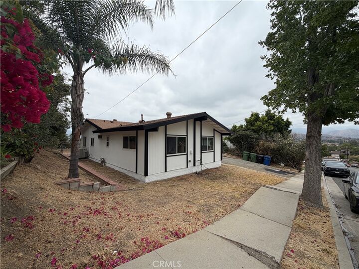 Property Photo:  12561 Garber Street  CA 91331 