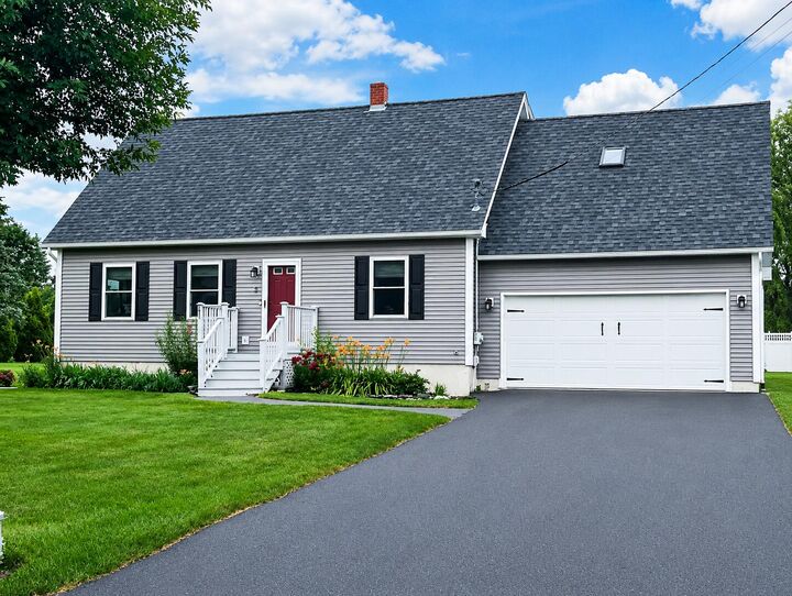 Property Photo:  5 Horseshoe Lane  ME 04444 