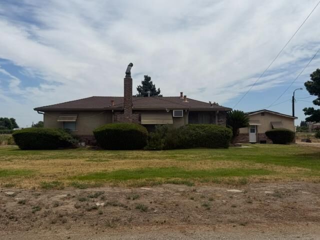 Property Photo: 6600 E Lathrop Road CA 95336
