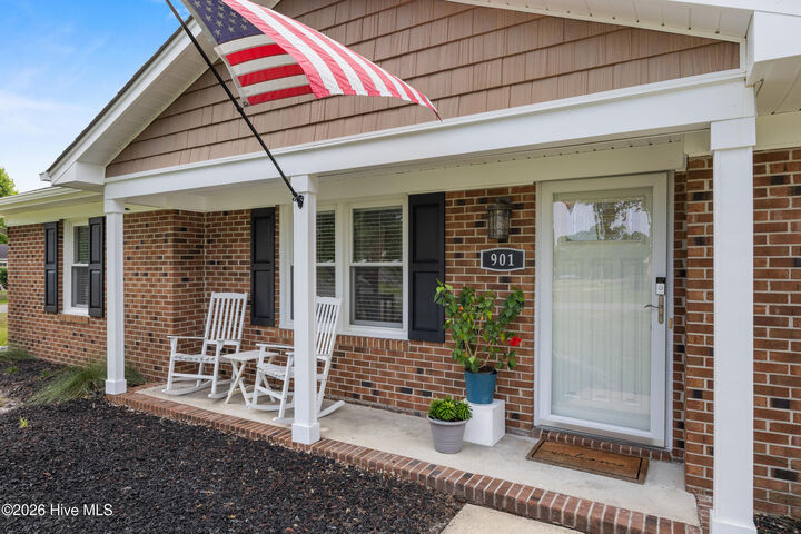 Property Photo:  901 Spring Valley Road  NC 28405 
