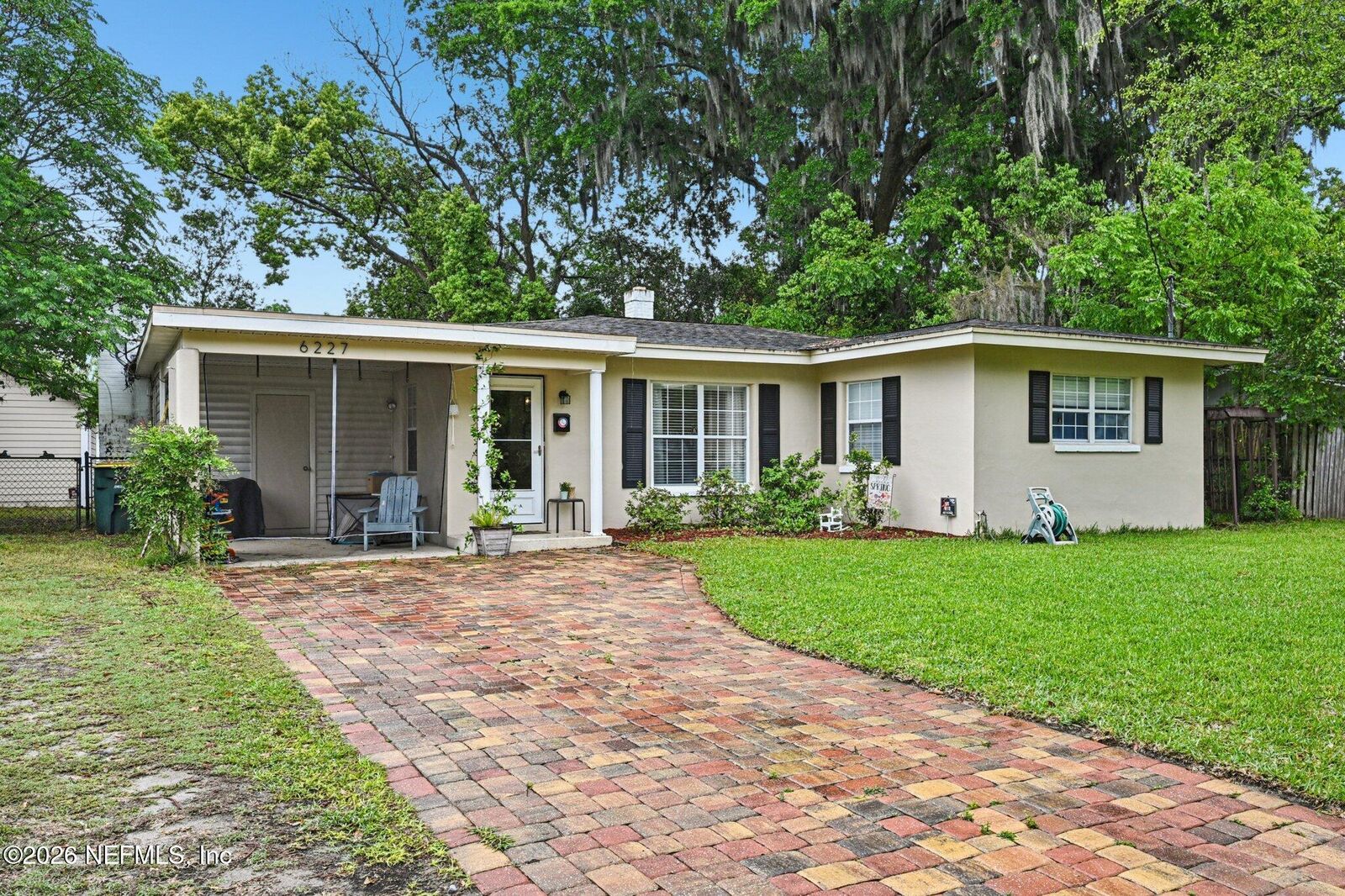 Property Photo: 6227 Temple Road FL 32217