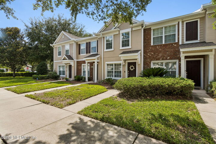 Property Photo: 6618 Arching Branch Circle FL 32258
