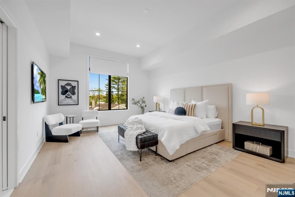 Property Photo:  3 Feldman Court  NJ 07652 