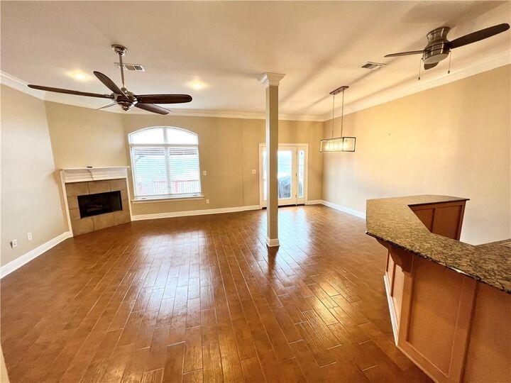 Property Photo: 1413 Royal Palm Drive C LA 70458