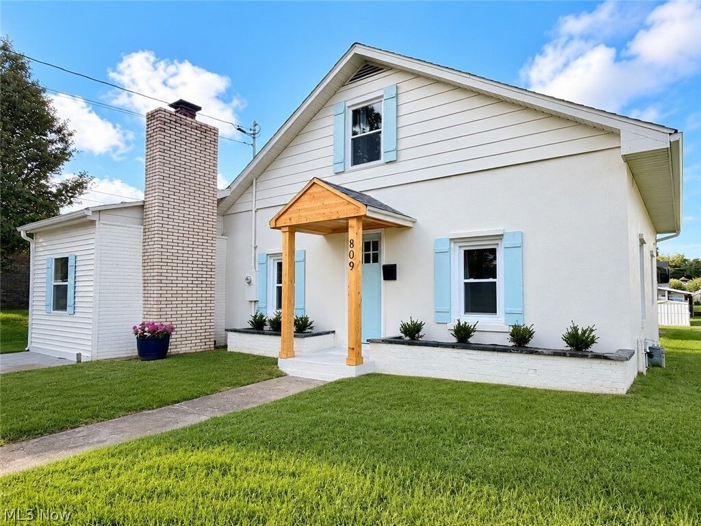 Property Photo:  809 32nd Street  WV 26105 