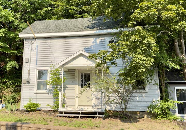 13 Chester Avenue — photo 1