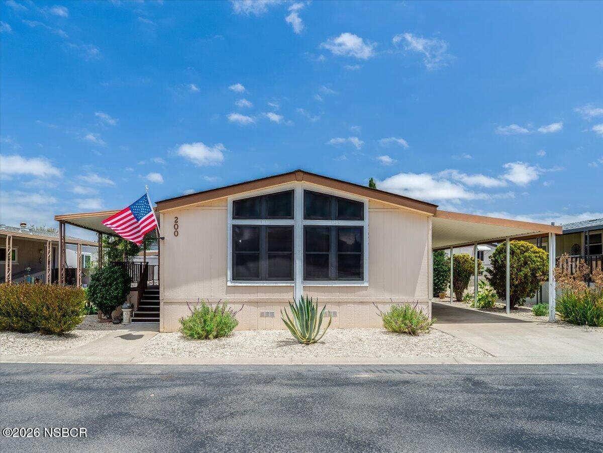 Property Photo:  295 N Broadway Street 200  CA 93454 