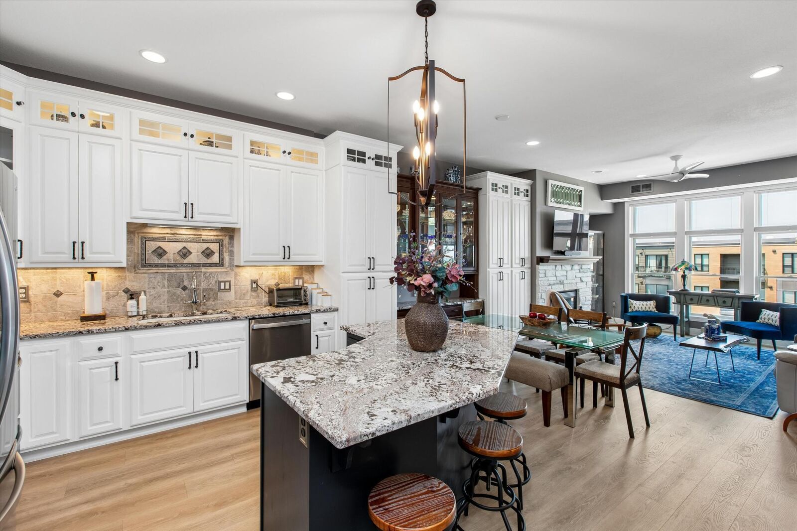 Property Photo:  150 E Travelers Trail 420  MN 55337 