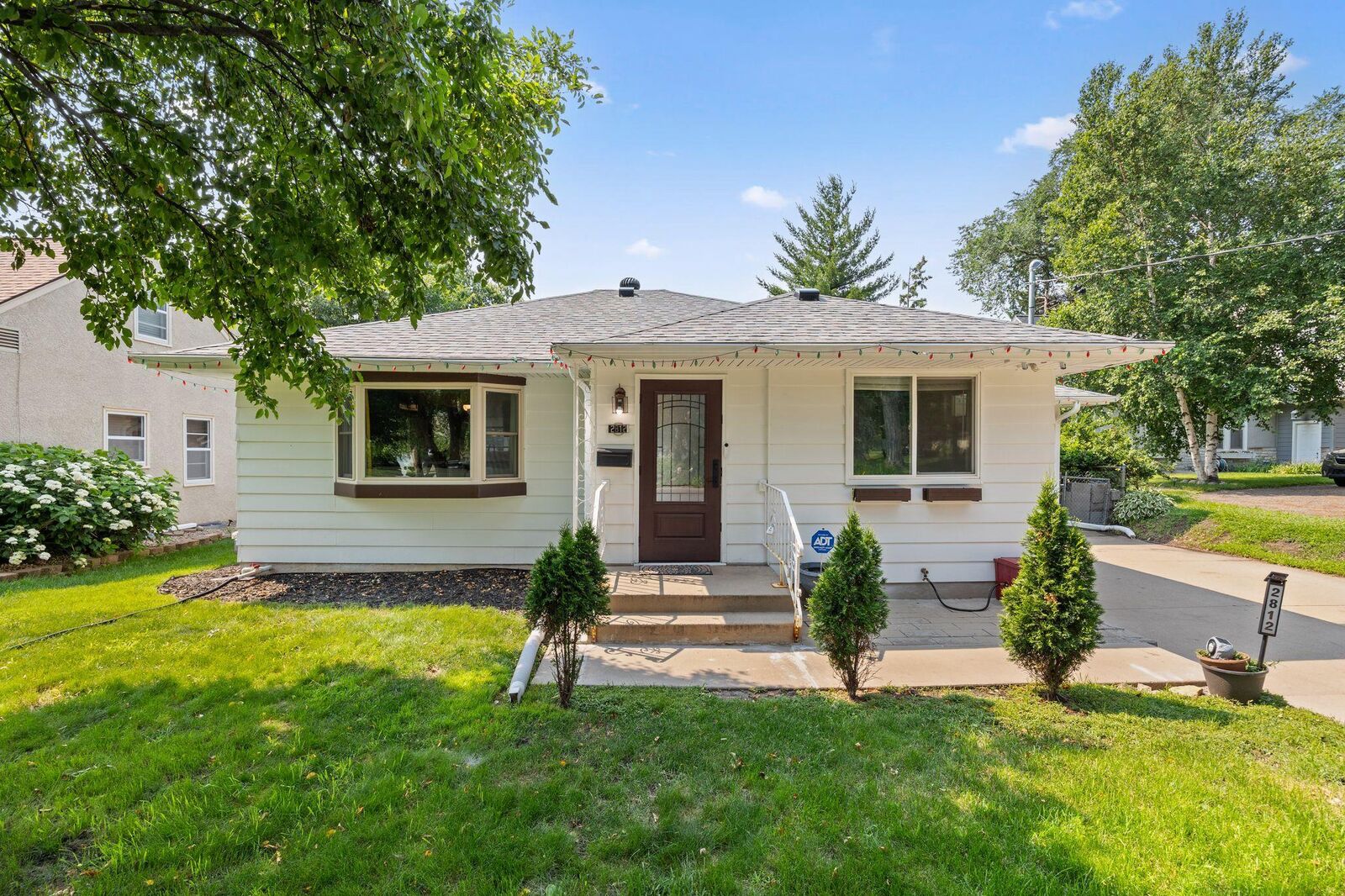 Property Photo:  2812 30th Avenue NE  MN 55418 