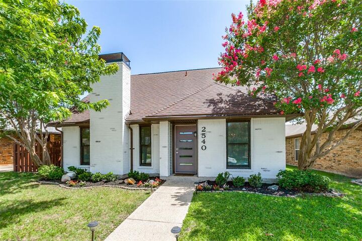 Property Photo:  2540 Sunscape Lane  TX 75287 