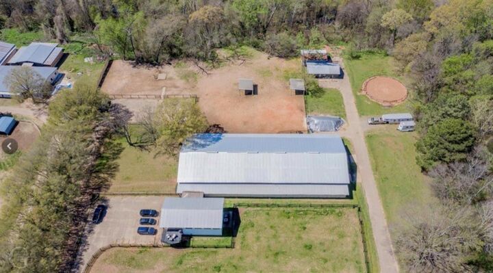 Property Photo: 269 Hurricane Bluff Drive LA 71006